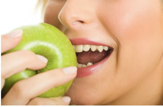 Best New Year’s Resolutions for a Healthy Smile